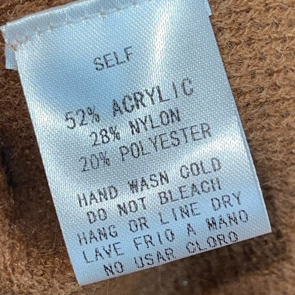 Taluluah oversized knit sweater. GUC Size large - Picture 5 of 7